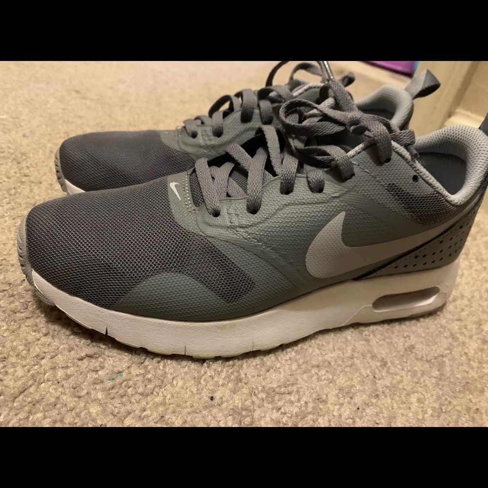 Gray Nike shoes size 4.5
